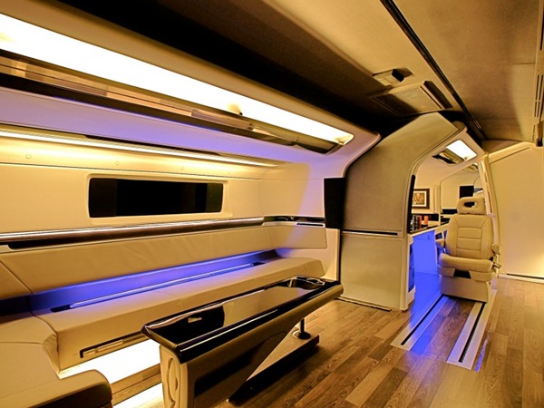 ഷാരൂഖിന്‍റെ വാനിറ്റി വാന്‍