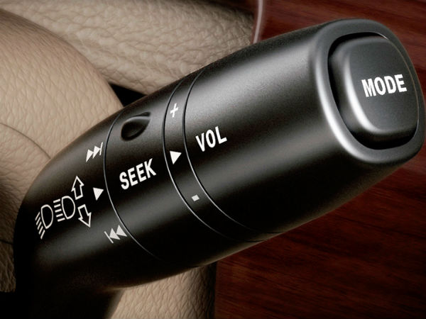 ടാറ്റ സഫാരി സ്റ്റോം എസ്‍യുവി