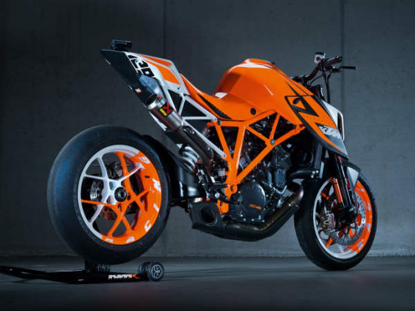 കെടിഎം 1290 സൂപ്പര്‍ ഡ്യൂക്ക് ആര്‍ നേക്കഡ്