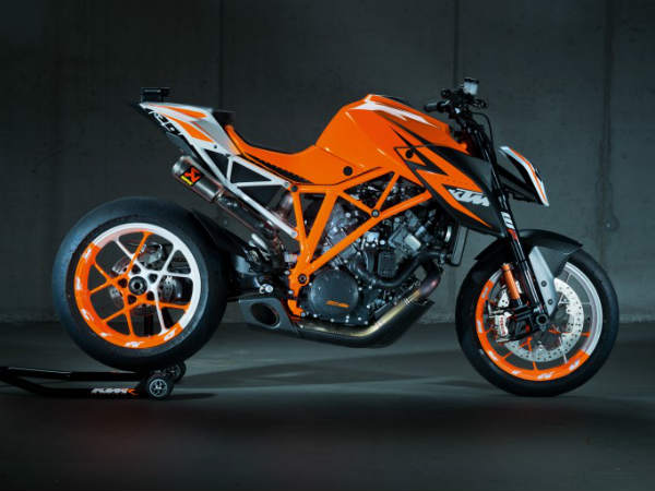 കെടിഎം 1290 സൂപ്പര്‍ ഡ്യൂക്ക് ആര്‍ നേക്കഡ്