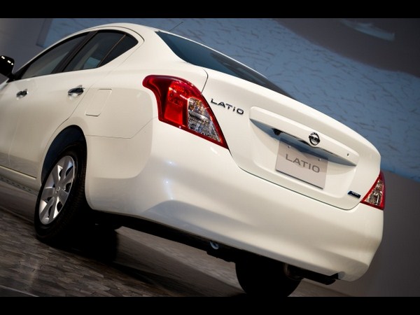 നിസ്സാന്‍ ലാറ്റിയോ