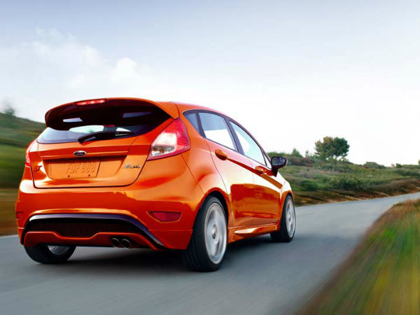 2014 ഫോര്‍ഡ് ഫിയസ്റ്റ ഹാച്ച്ബാക്ക്