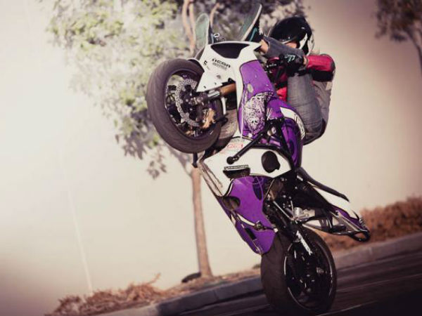 ലേ പീറ്റേഴ്‍സന്‍റെ സ്റ്റണ്ട് ബൈക്കിംഗ്