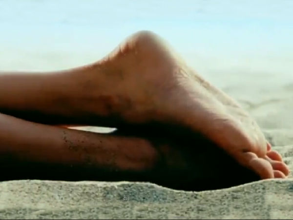 'ഗോ ടോപ്‍ലെസ്!' 