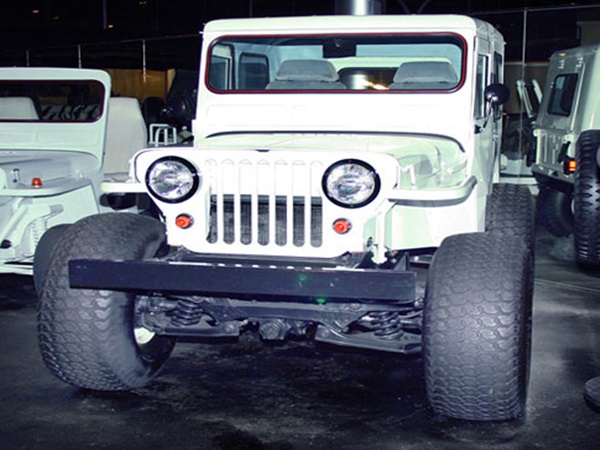 മഴവില്‍ ശൈഖിന്‍റെ കൂടുതല്‍ വിചിത്രവാഹനങ്ങള്‍ കാണാം