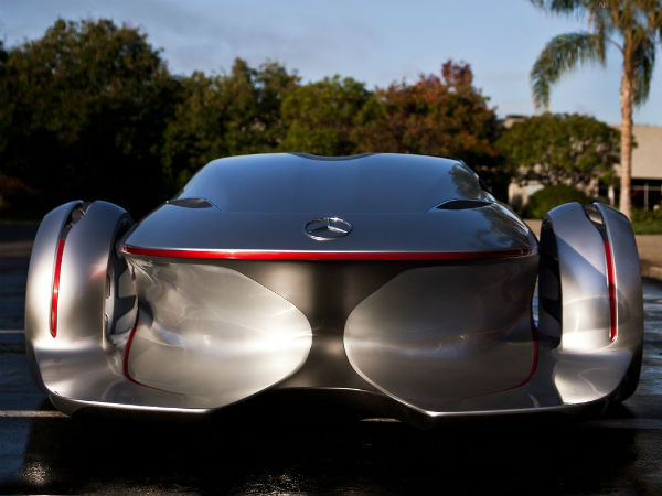 മെഴ്സിഡിസിന്‍റെ ഹോളിവുഡ് സൗന്ദര്യം