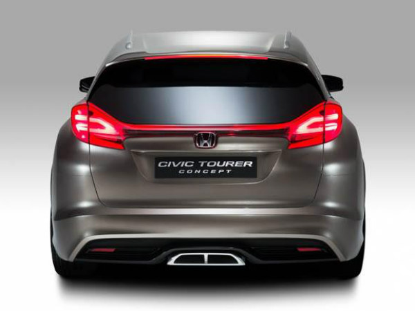 ഹോണ്ട സിവിക് ടൂറര്‍