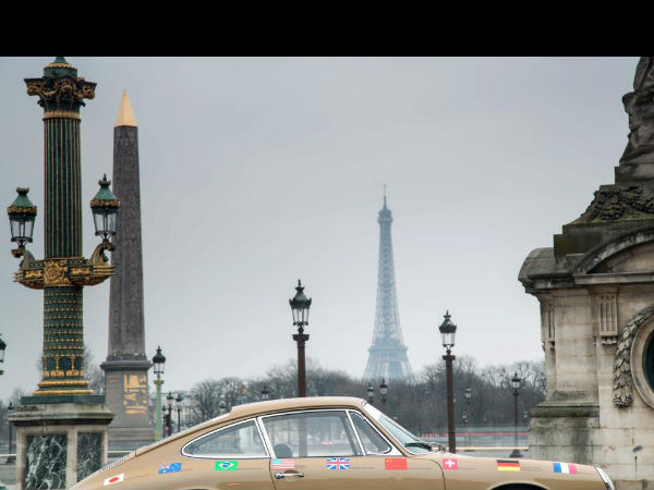 പോഷെ 911 ലോക സഞ്ചാരത്തില്‍