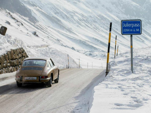 പോഷെ 911 സ്വിറ്റ്സര്‍ലന്‍ഡില്‍