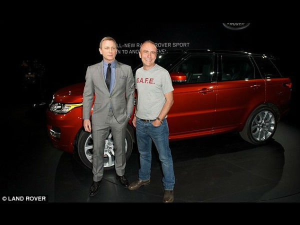 റെയ്ഞ്ച് റോവര്‍ സ്പോര്‍ട് ഡാനിയല്‍ ക്രെയ്‍ഗ് അവതരിപ്പിച്ചു