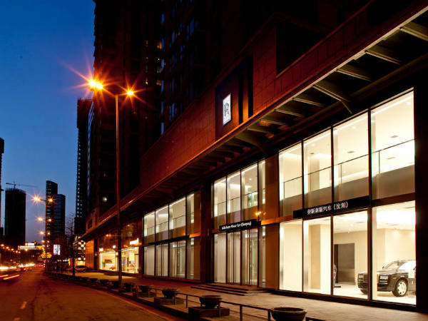 ഏറ്റവും വലിയ റോള്‍സ് റോയ്സ് ഷോറൂം