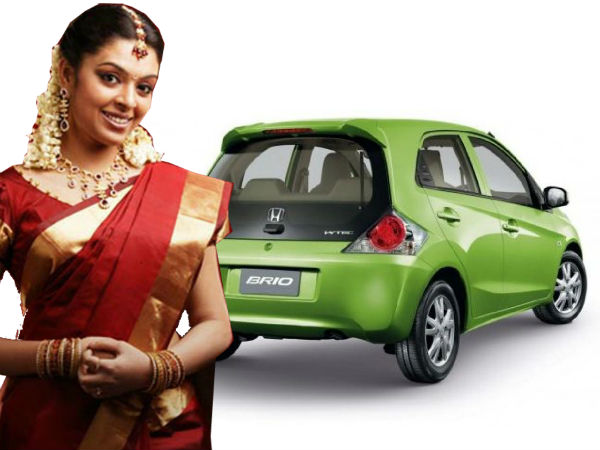 രാധികയുടെ ഹോണ്ട ബ്രിയോ