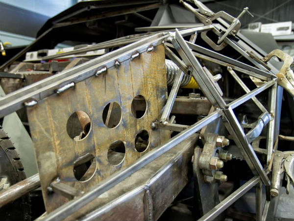 സൗദി ടീമിന്‍റെ ബാറ്റ്മൊബൈല്‍