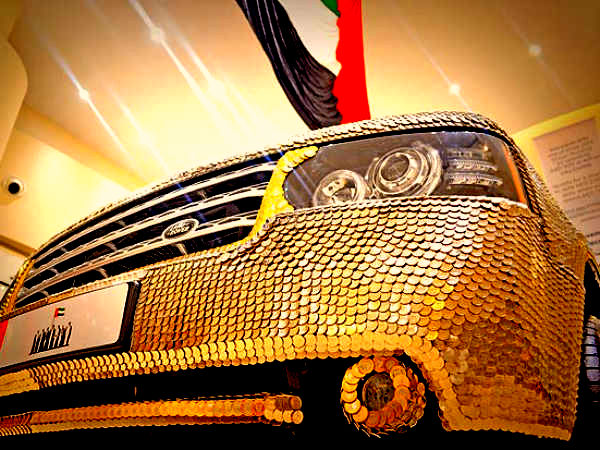 നാണയം പൊതിഞ്ഞ കാര്‍