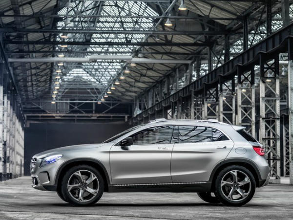 മെഴ്സിഡിസ് ജിഎല്‍എ ക്രോസ്സോവര്‍