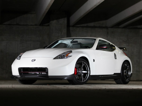 നിസ്സാന്‍ 