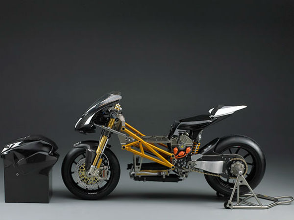 മിഷന്‍ ആര്‍ കരണ്ട് സൂപ്പര്‍ബൈക്ക്