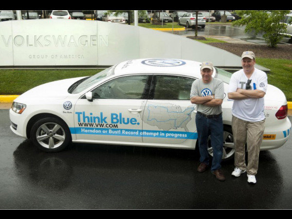 വെയ്ന്‍ ജെര്‍ഡെസും ബോബ് വിംഗറും