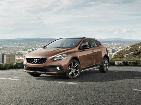 Volvo V40 Cross Country Launched