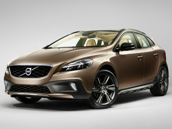Volvo V40 Cross Country Launched