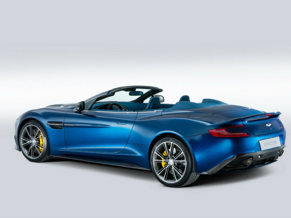 Aston Martin Vanquish Volante 