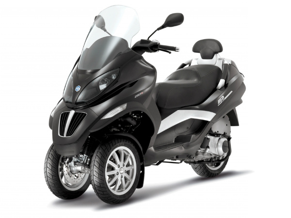 Yamaha To Launch Leaning Multi Wheeler