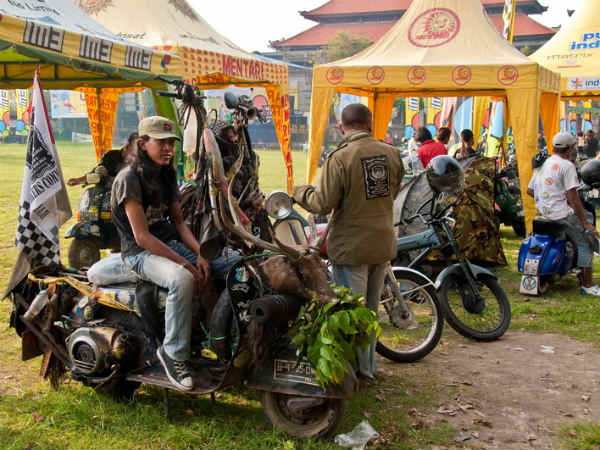 വെസ്പയുടെ ഭ്രാന്തന്‍ മോഡിഫിക്കേഷനുകള്‍