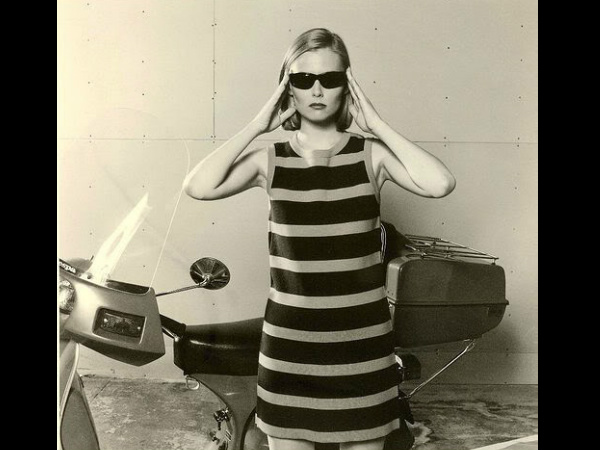 ക്ലാസിക് വെസ്പ സ്കൂട്ടർ പോസ്റ്ററുകള്‍