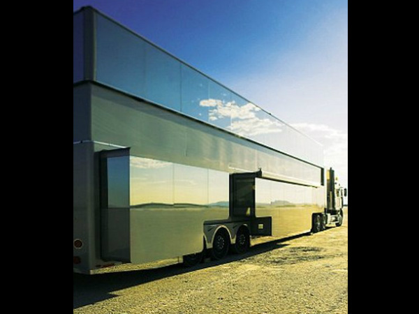 Ashton Kutcher's Mobile Home