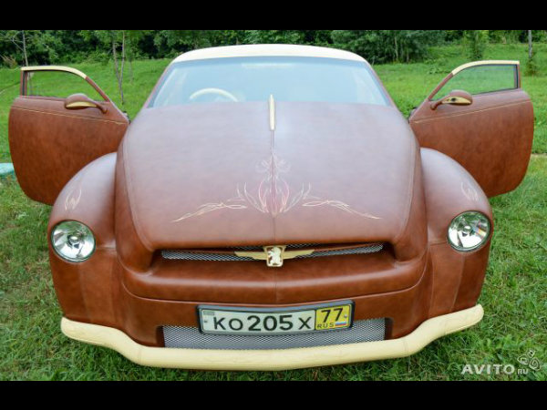 Russian Covers Entire Car In Leather