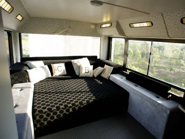 Women Turn Abandoned Bus Into Designer House