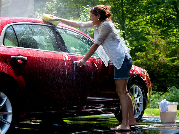 How To Clean Your Car Using Household Items