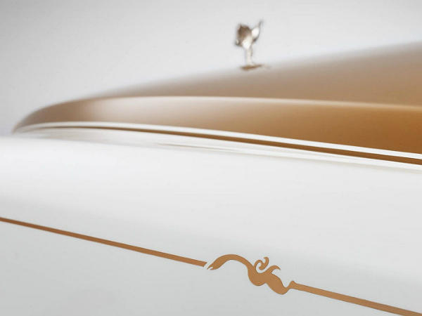 Rolls Royce Ghost Chengdu Golden Sunbird Edition