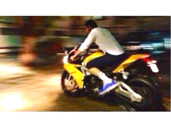 John Abraham Rides An Aprilia RSV4 Without Wearing Helmet