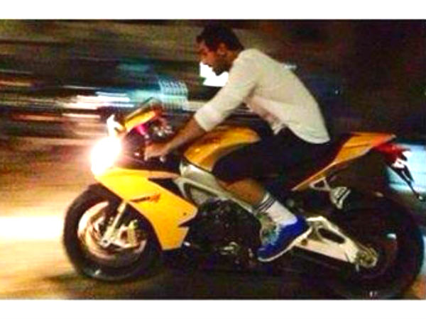 John Abraham Rides An Aprilia RSV4 Without Wearing Helmet