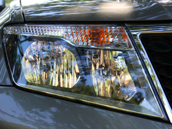 ഹെഡ്‌ലൈറ്റ്