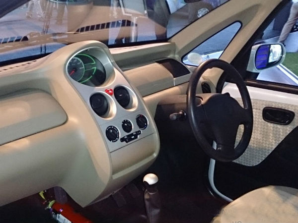 Tata Nano eMax CNG Launched