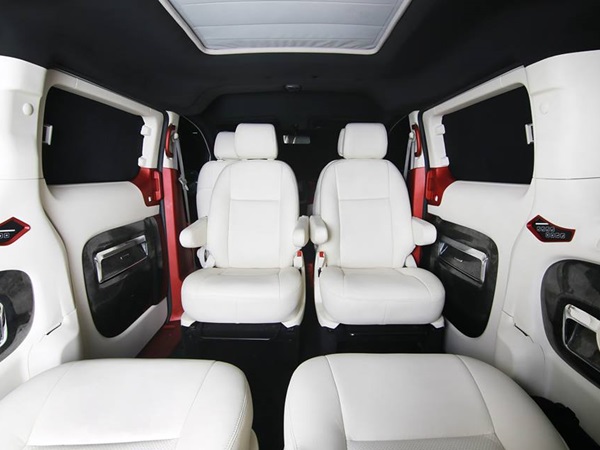 Nissan Evalia based DC Lounge Four