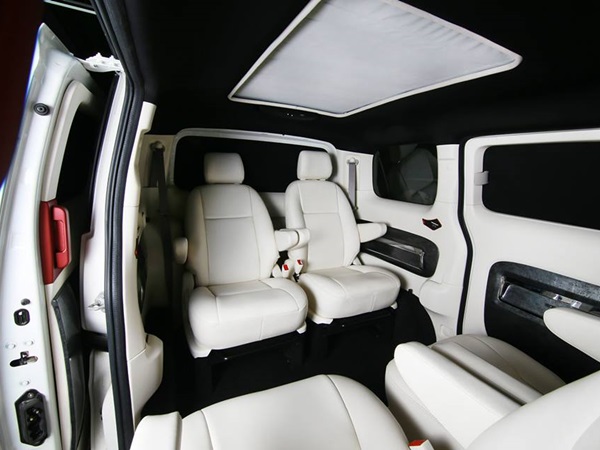 Nissan Evalia based DC Lounge Four