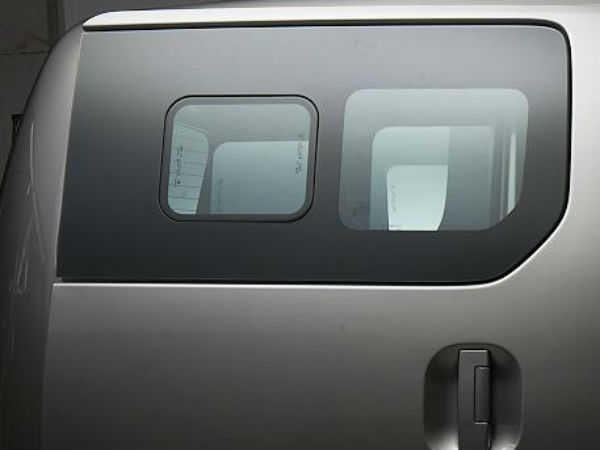 ഫീച്ചറുകൾ