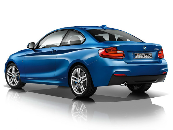 BMW 2-Series Coupe Makes Official Appearance