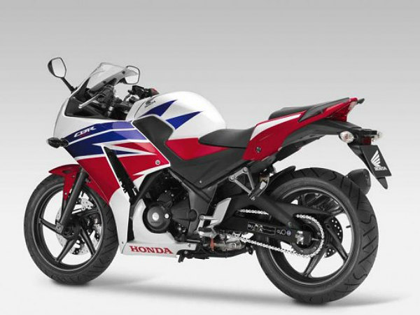 Honda CBR300R Debuts At EICMA