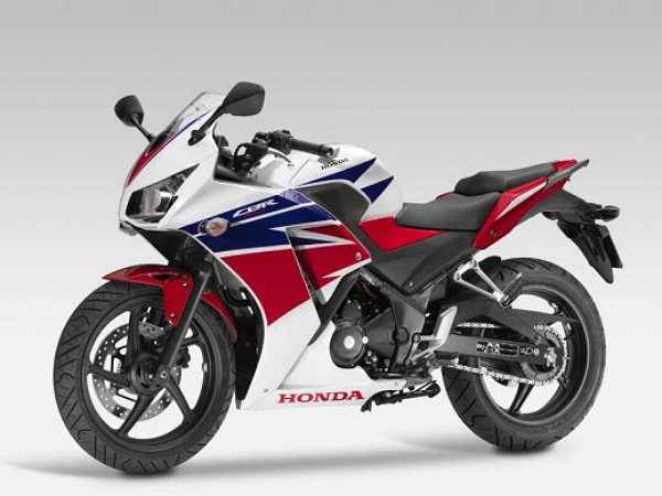 Honda CBR300R Debuts At EICMA