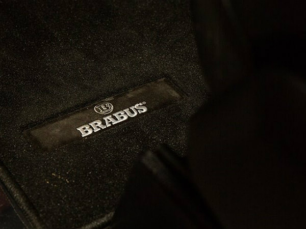 The Dubai Police Tuned G63 AMG To Brabus B63S 700 Widestar