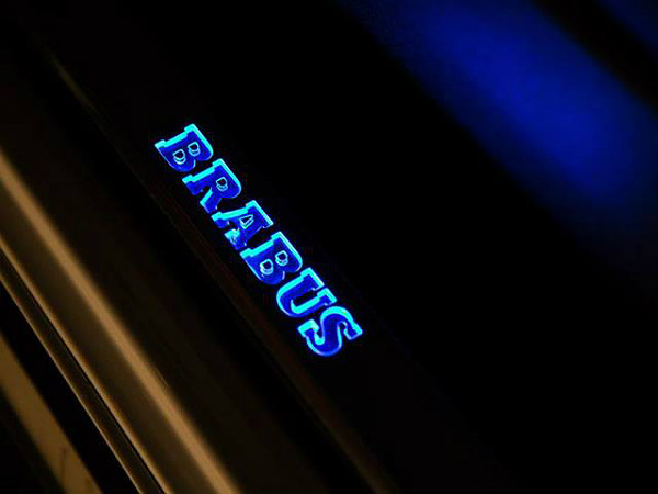 The Dubai Police Tuned G63 AMG To Brabus B63S 700 Widestar