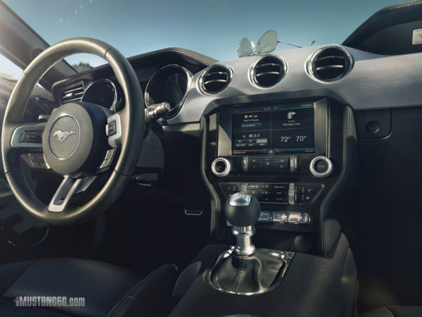 2015 Ford Mustang Coupe Images Leaked