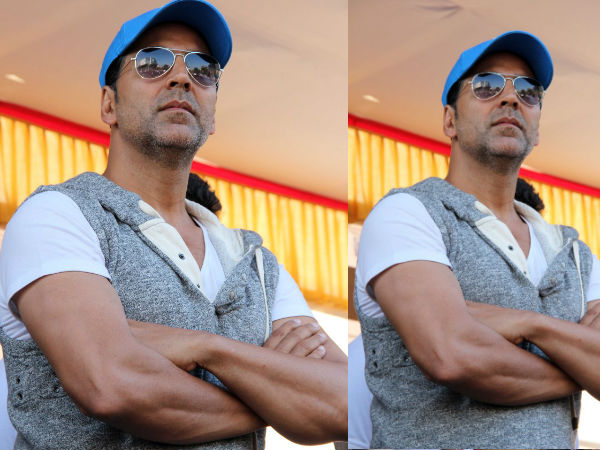 Akshay Kumar Rides Bike For Mumbai Police