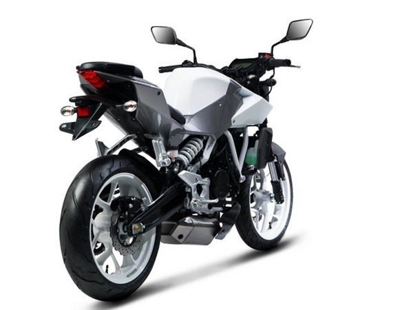 DSK Hyosung GD250N And Aquila 250 India Launch Confirmed