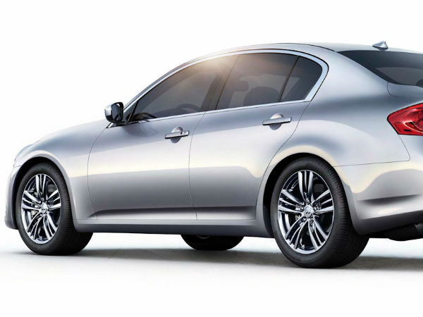 ഇന്‍ഫിനിറ്റി ജി25