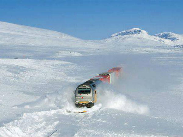 മഞ്ഞുതീവണ്ടി